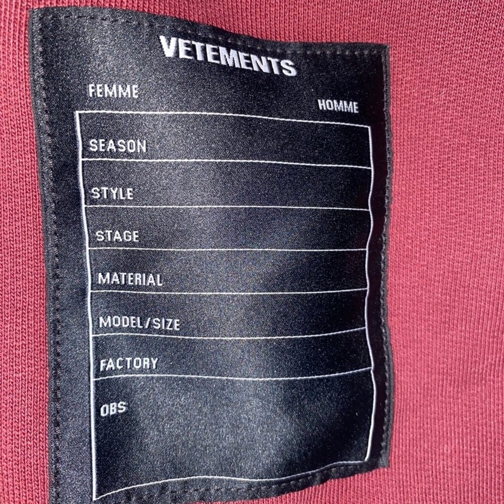 Vetements Logo Label Hoodie - Picture 6 of 6
